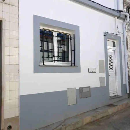 Stunning Fishermans House in Central Fuseta