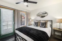 Riverfront, Blocks to Ski - Mtn Views, Hot Tub at Viking Lodge 217 Condo