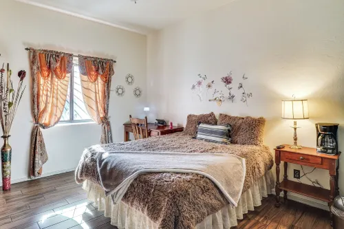 Pet-friendly Tucson Retreat w/ Kitt Peak Views! - Wifi