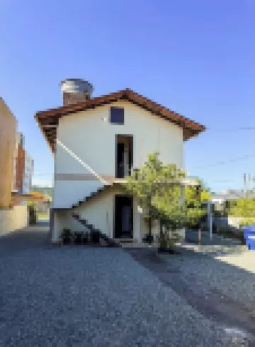 距離海灘650公尺的房屋