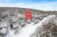 滑雪道滑進滑出木屋
