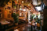 Clean, Classy, Convenient. Montclair's Best Stay! Walk to Town and Train