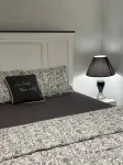 Luxury One Bedroom Suite in Brighton - Homestays