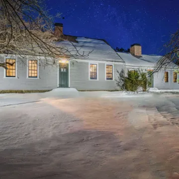Spacious Farmhouse Near the Beach Circa 1860