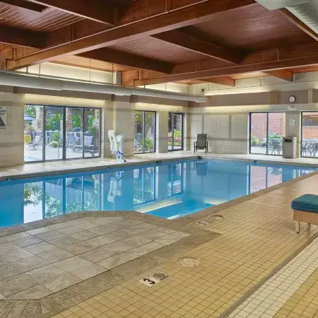 DoubleTree by Hilton Akron Fairlawn