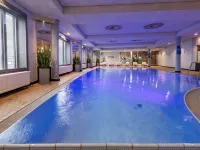 Maritim Hotel Frankfurt Hotels near Dornbusch