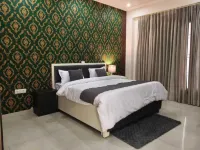 Moksh Hotel