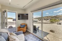 Easy Trail Access! Container Retreat in Cedar City