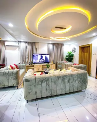 Jay's Wood Hotel And Apartment - 4-Star