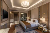 Wyndham Grand Udaipur Fateh Sagar Lake