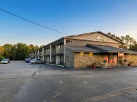 8 Inn by Capital O Americus US 19 Hotels in Americus