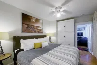 Newport Harbor View Cottage w/ Decks & Parking