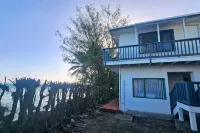 Toreaiva Beachfront Studios