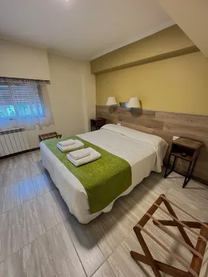 Los Lagos Hotel - 2-Star