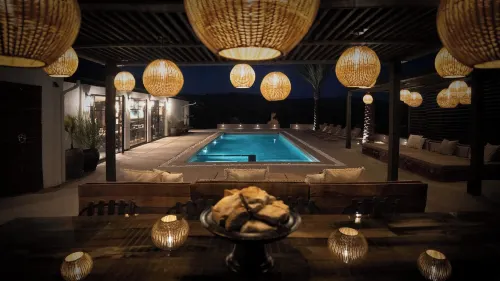 Iconic 6Br Desert Retreat w/ Pool, Pickleball & Fire Pit Joshua Tree Mansion by Avantstay