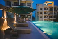 The Pearl Club Resort - Pool