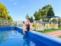 Winterline Gold Resort - piscina