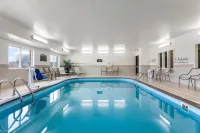 Comfort Suites Sioux Falls Mall District - piscina