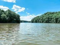 Lake front cabin peaceful , hot tub, and fire pit - Апартаменты