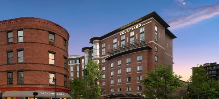 Courtyard Boston Brookline Hotéis em Boston
