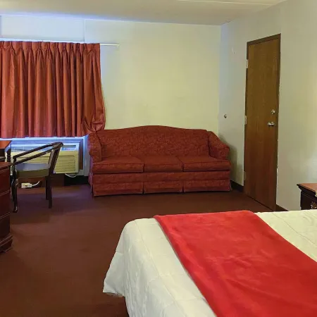 Voyageur Inn and Conference Center