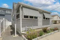 Near Beaches & Waterfront Dining: Home in Hampton! - 2-Sterne