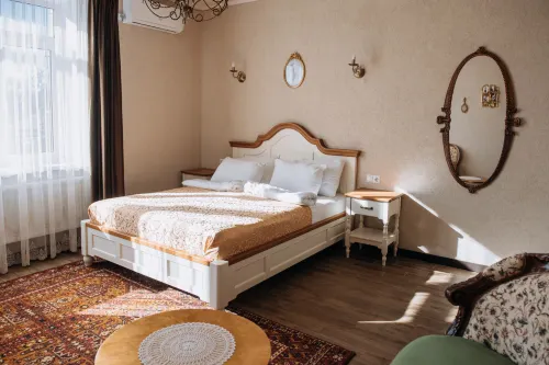 Kryzhovnik Hotel