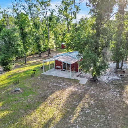 Secluded Cabin on 21 Acres Near Florida Springs
