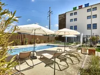 Ibis Styles la Roche-Sur-Yon - Pools