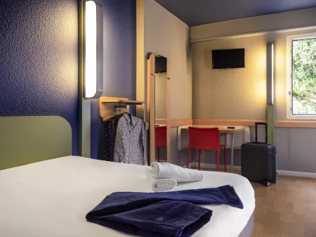 ibis budget 阿爾斯南部福爾雄酒店