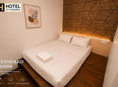 H Hotel