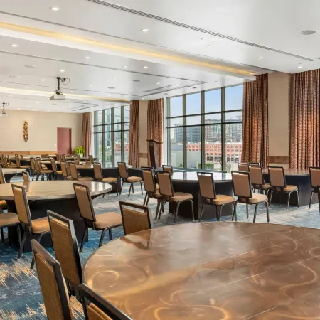 Cambria Hotel Nashville Downtown