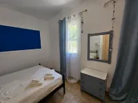 Corfu Glyfada Menigos Resort 2-5 - parking