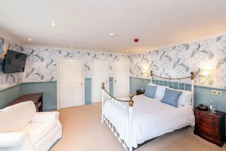Mortons Manor