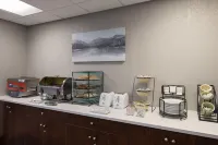 Travelodge Suites by Wyndham Estevan - breakfast