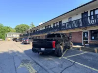 Community Court Motel - Motels