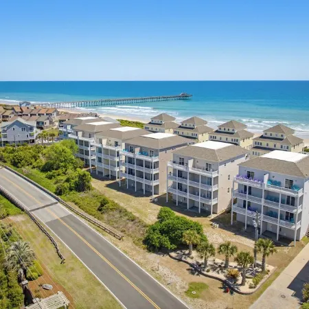 Luxurious Oceanside w/pool, elevator, 6 BR, steps from the sand and surf