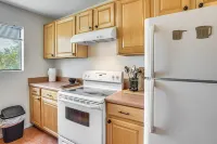 Work, Hike & Swim: Central Tucson Condo w/ Pool - Condos