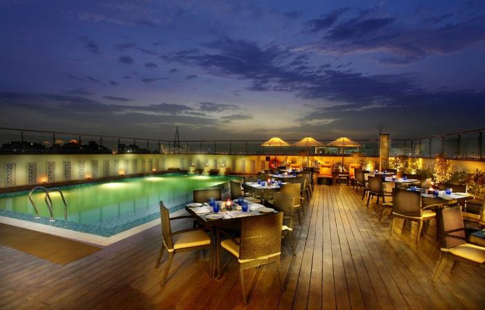 Mahagun Sarovar Portico Suites