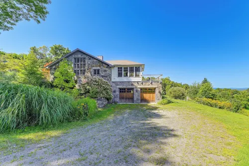 Peaceful Marlboro Vacation Rental w/ Sauna & Yard! - Homestays