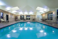 Staybridge Suites FAIRFIELD NAPA VALLEY AREA by IHG - piscina