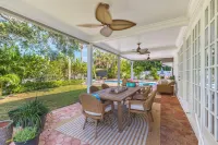 Waterfront Home with Pool & Dock - 3 estrellas