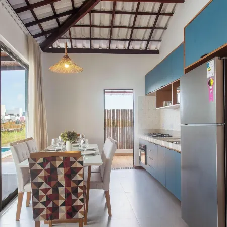 2-suite House by the Lagoon in Marau Cdl0008