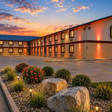 Super 8 by Wyndham Champaign