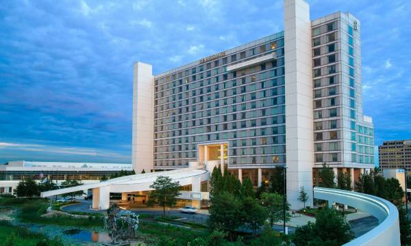 Renaissance Schaumburg Convention Center Hotel