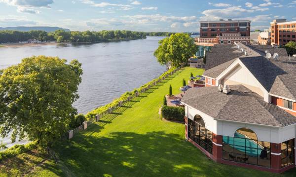 Courtyard la Crosse Downtown/Mississippi Riverfront