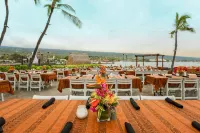 Courtyard by Marriott King Kamehameha's Kona Beach Hotel - parking