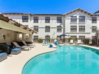 Hampton Inn & Suites Phoenix/Goodyear Các khách sạn gần Sân vận động Camelback Ranch