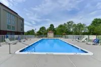 Hampton Inn Swedesboro Philadelphia - Swimmingpools