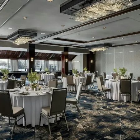 Sheraton Montreal Airport Hotel